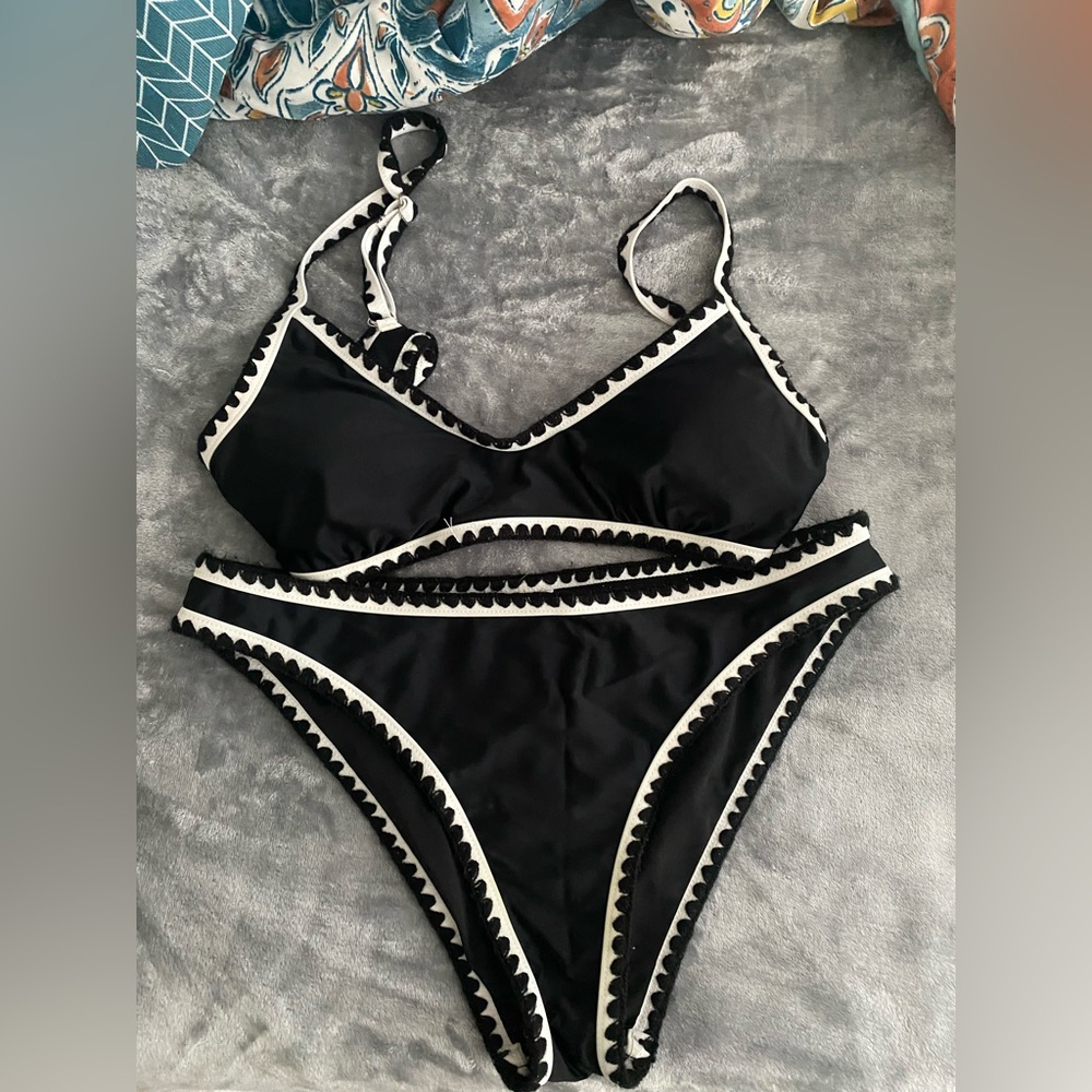 Cupshe Bikini